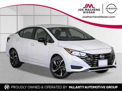 New 2025 Nissan Versa SR w/ Trunk Package image 6