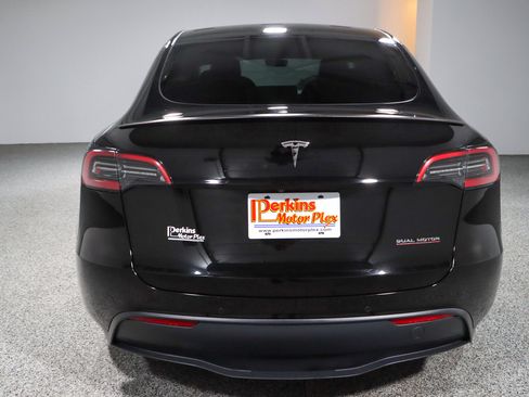 Used 2021 Tesla Model Y Performance AWD/4WD image 8