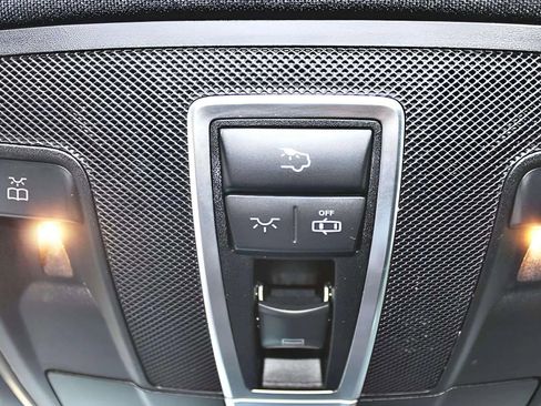 Used 2017 Mercedes-Benz GLE 350 image 20