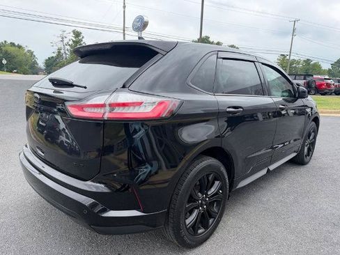 Certified 2024 Ford Edge SE w/ Black Appearance Package AWD/4WD image 5