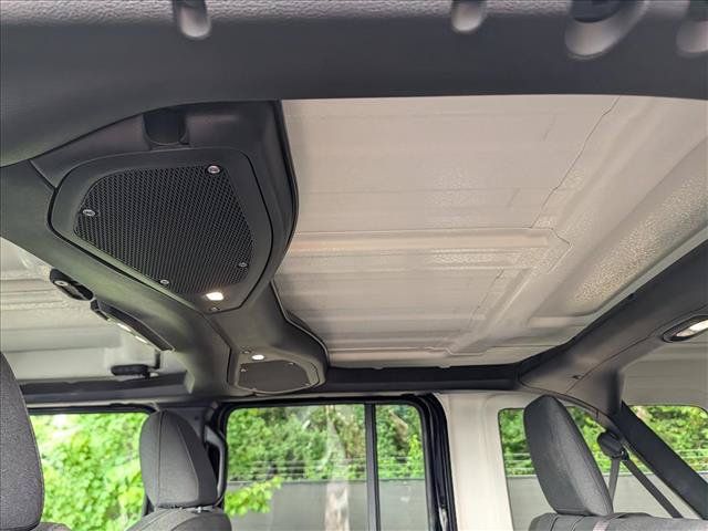 Used 2025 Jeep Wrangler Unlimited Sahara AWD/4WD image 24