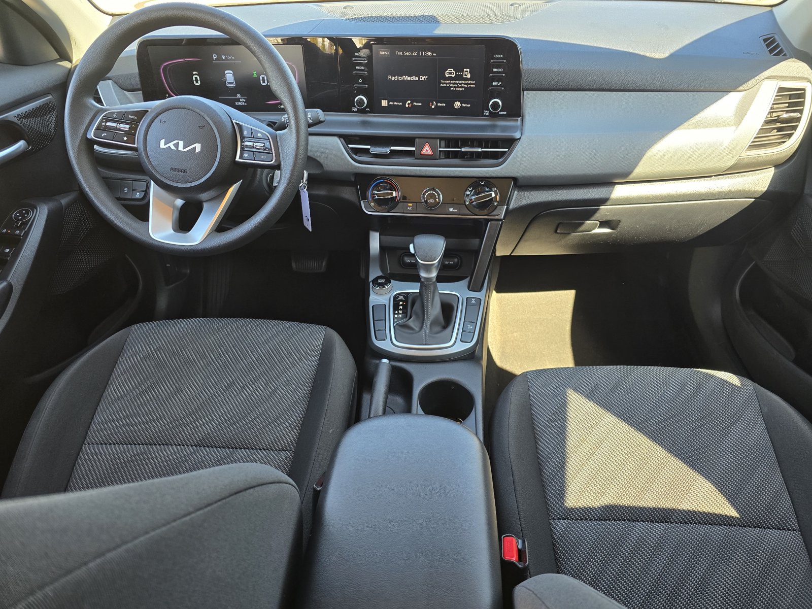 Used 2024 Kia Seltos LX AWD/4WD image 26