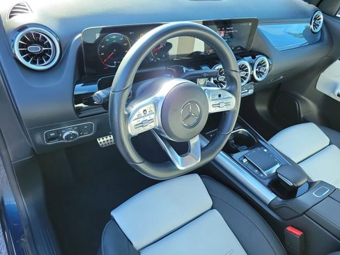 Certified 2022 Mercedes-Benz GLA 250 image 18