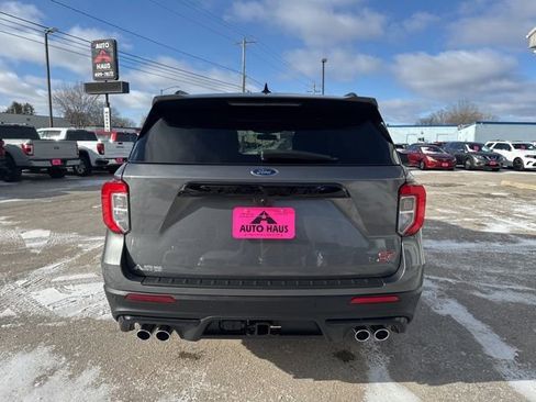 Used 2022 Ford Explorer ST w/ ST Street Pack image 21
