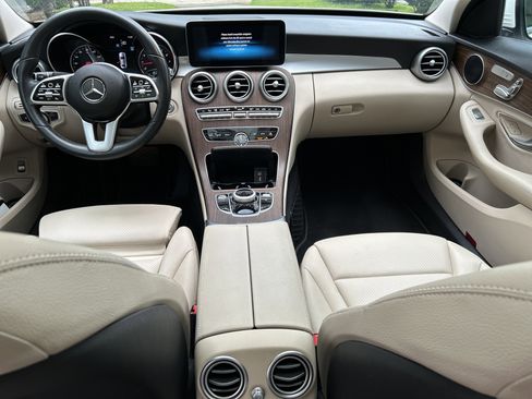 Used 2019 Mercedes-Benz C 300 Sedan image 23