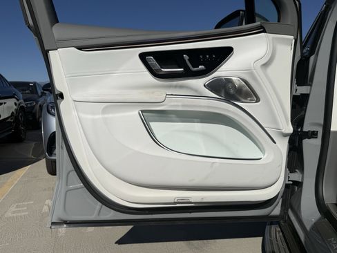 New 2025 Mercedes-Benz Maybach EQS 680 4MATIC image 15