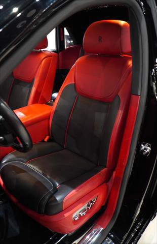 Used 2017 Rolls-Royce Ghost RWD image 13