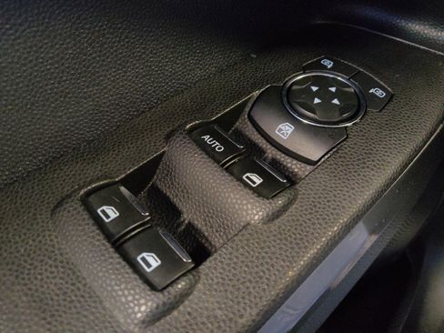 Used 2018 Ford EcoSport SE w/ SE Convenience Package FWD image 27