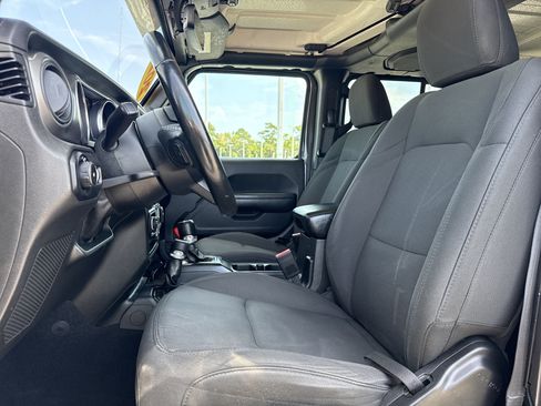 Used 2021 Jeep Wrangler Unlimited Sport AWD/4WD image 15