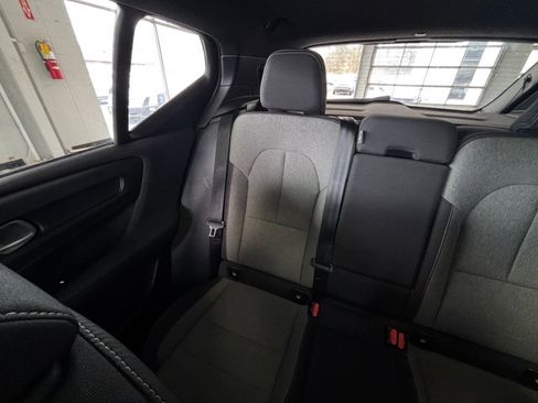 Used 2024 Volvo XC40 B5 Core image 42