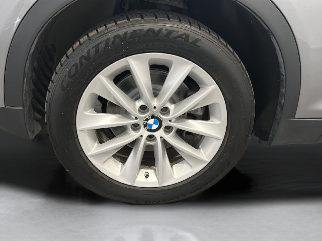 Used 2015 BMW X3 xDrive28i AWD/4WD image 9