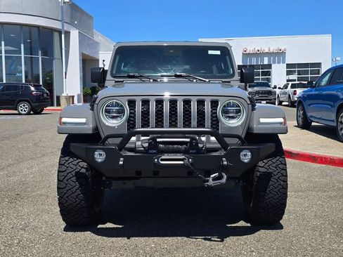 Used 2021 Jeep Wrangler Unlimited Sahara w/ Cold Weather Group AWD/4WD image 2