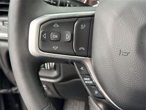 Used 2025 RAM 1500 Big Horn AWD/4WD image 24