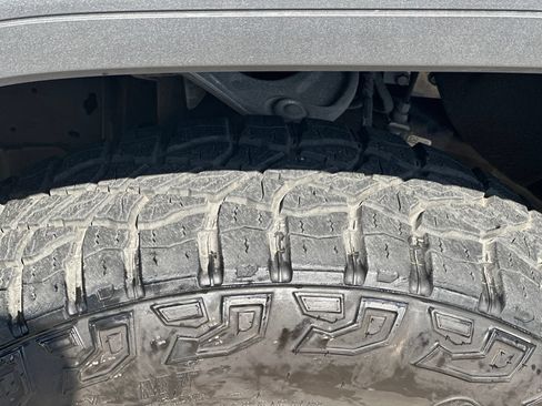 Used 2022 GMC Sierra 1500 AT4 w/ AT4 Premium Package AWD/4WD image 26