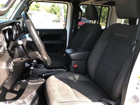 Used 2020 Jeep Wrangler Unlimited Sahara image 8