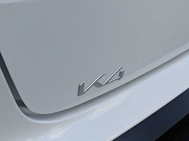 New 2026 Kia K4 FWD image 11