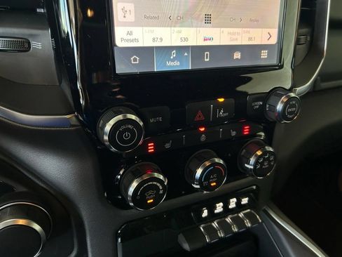 Used 2025 RAM 1500 Big Horn AWD/4WD image 44