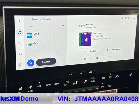 Used 2024 Toyota bZ4X XLE w/ Weather Package FWD image 29