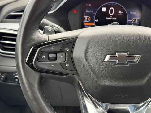 Used 2023 Chevrolet Bolt EUV Premier w/ Sun & Sound Package image 31