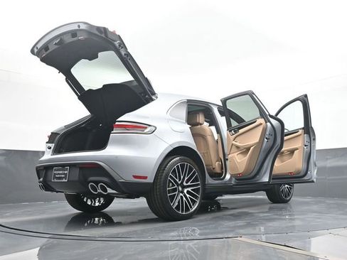 New 2026 Porsche Macan S image 27