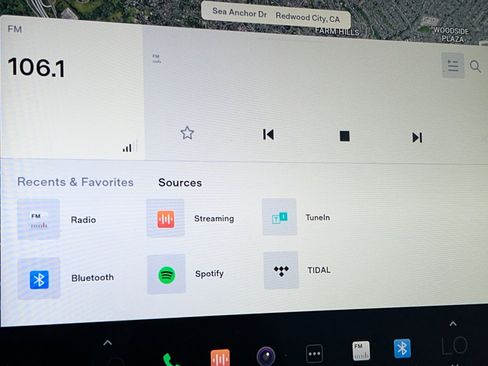 Used 2016 Tesla Model X P90D image 19