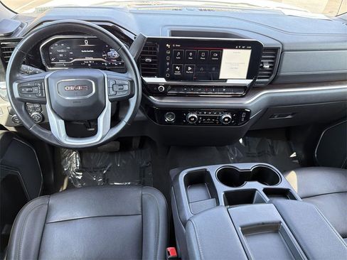 Used 2024 GMC Sierra 1500 SLT image 6