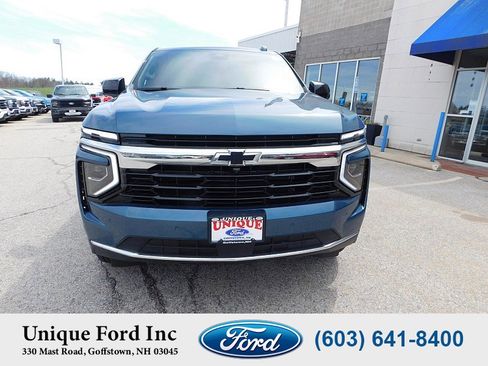 Used 2025 Chevrolet Tahoe LS w/ LPO, Dark Essentials Package AWD/4WD image 3