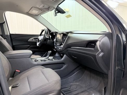 Used 2020 Chevrolet Traverse LT FWD image 37