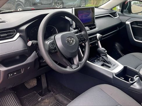 Certified 2025 Toyota RAV4 LE FWD image 8