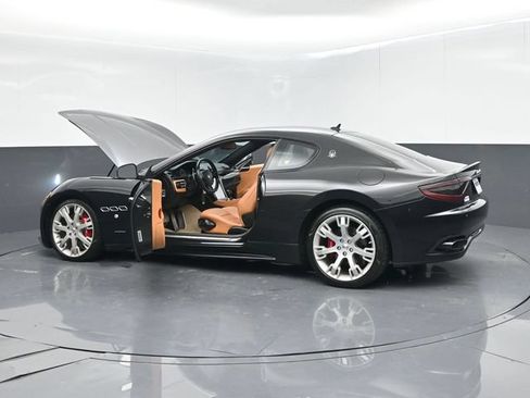 Used 2017 Maserati GranTurismo Sport RWD image 63