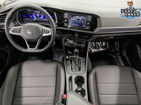Used 2023 Volkswagen Jetta SE w/ Panoramic Sunroof Package FWD image 24