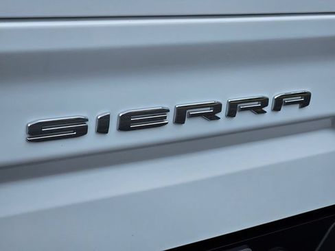 Used 2021 GMC Sierra 1500 AT4 AWD/4WD image 16