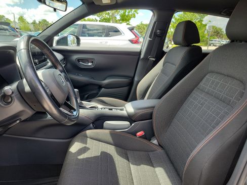 Used 2025 Honda HR-V Sport image 21