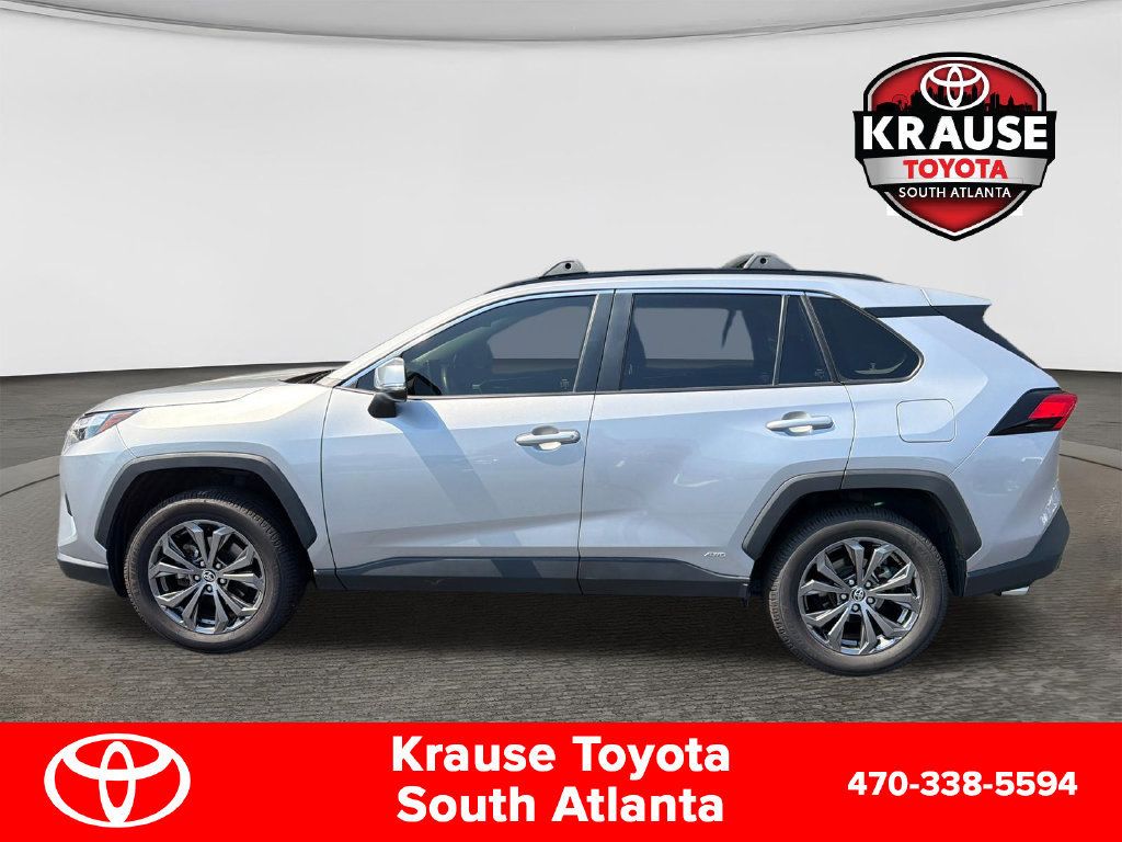 Used 2023 Toyota RAV4 XLE Premium AWD/4WD image 4