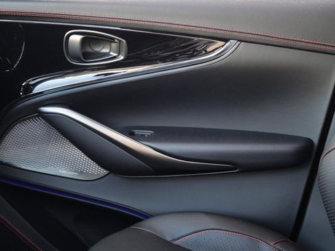 New 2026 Aston Martin DBX S image 20