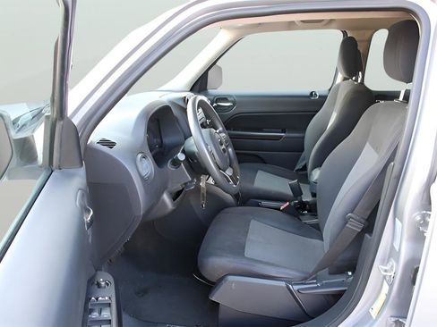 Used 2017 Jeep Patriot Sport w/ Power Value Group image 14