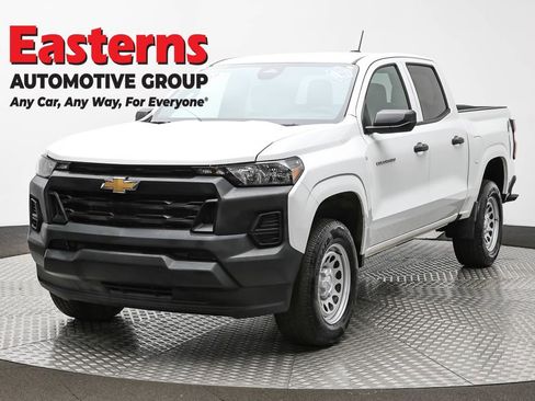 Used 2024 Chevrolet Colorado W/T image 1