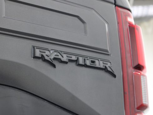 Used 2018 Ford F150 Raptor w/ Equipment Group 802A Luxury AWD/4WD image 30