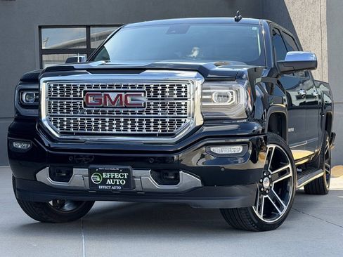 Used 2016 GMC Sierra 1500 Denali w/ Enhanced Driver Alert Package AWD/4WD image 3