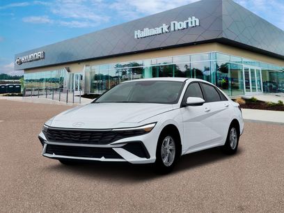 New 2026 Hyundai Elantra SE