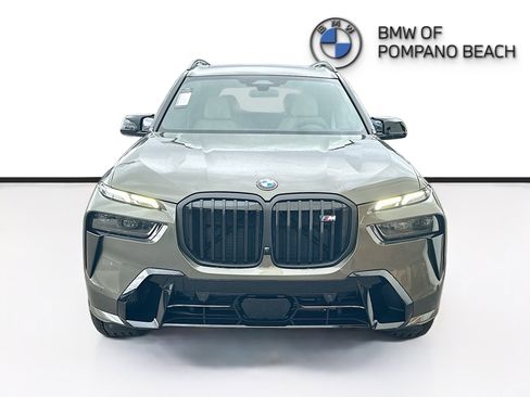 New 2026 BMW X7 M60i image 2