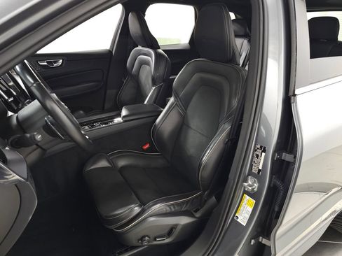 Used 2019 Volvo XC60 T6 R-Design w/ Protection Package Premier AWD/4WD image 16