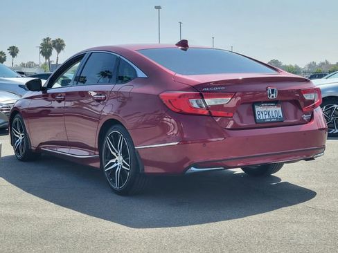 Used 2021 Honda Accord Touring image 3