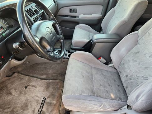 Used 2001 Toyota 4Runner SR5 image 9
