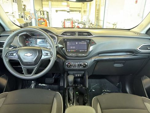 Used 2023 Chevrolet TrailBlazer LT w/ Convenience Package AWD/4WD image 19