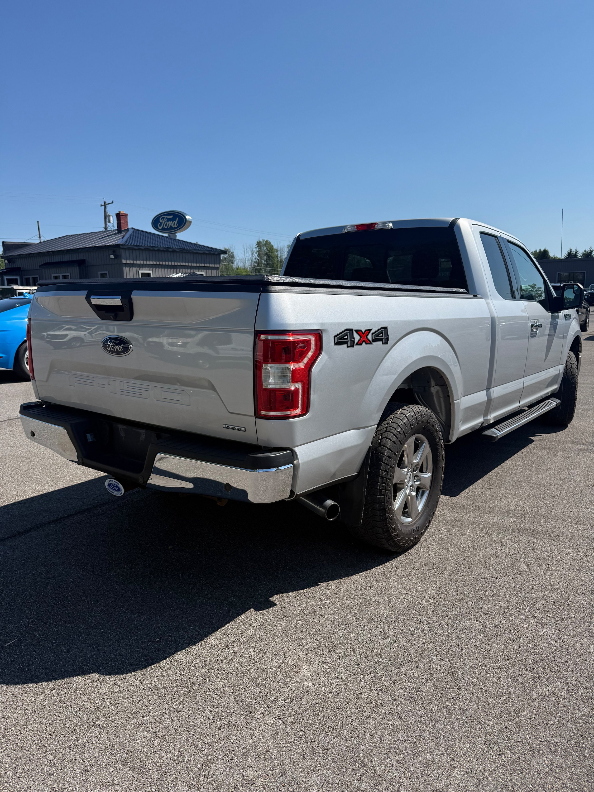 Used 2020 Ford F150 XLT w/ Equipment Group 302A Luxury AWD/4WD image 3