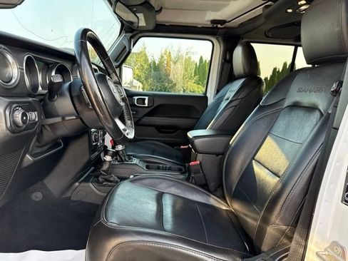 Used 2020 Jeep Wrangler Unlimited Sahara w/ LED Lighting Group AWD/4WD image 23