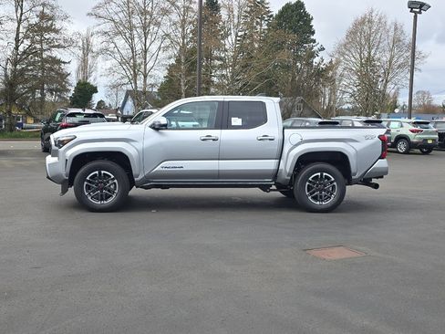 New 2026 Toyota Tacoma TRD Sport AWD/4WD image 6