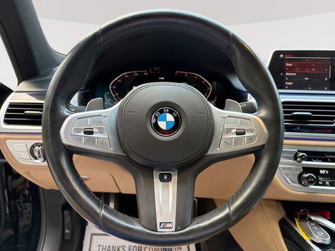 Used 2020 BMW 750i xDrive w/ Executive Package AWD/4WD image 11