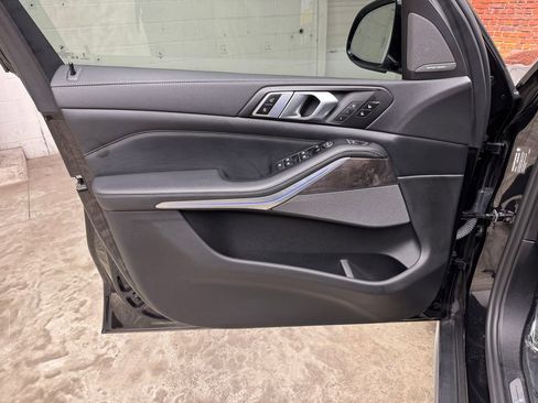 Certified 2023 BMW X5 xDrive40i w/ Executive Package image 10